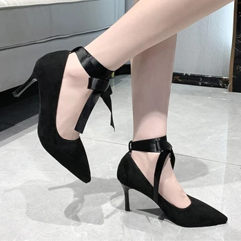 2023 Нова дамски обувки в европейския и американския стил на висок ток с остър пръсти и лък, модни дамски обувки с голяма катарама