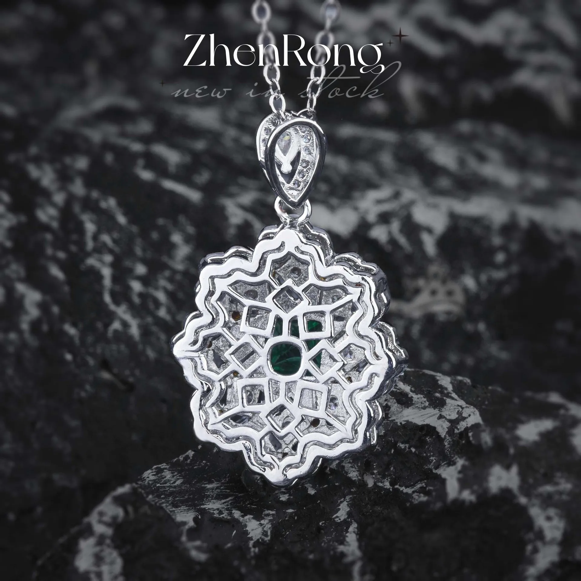 Уникален оригинален сребърен ретро emerald висулка S925 звъни на врата, обеци, искрящи циркон, Женски великолепни бижута