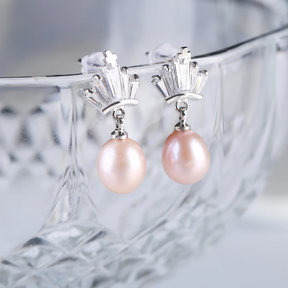 Перлени обеци с сладководните перли, розов цвят, с форма украшение във вид на блестящи кристали, обеци-карамфил за жени