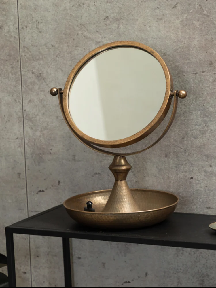 Украса за вашия десктоп огледала в скандинавски стил, Тоалетка за спалня, Голям Тоалетен огледало в стил ретро, Желязо Десктоп желязо огледало