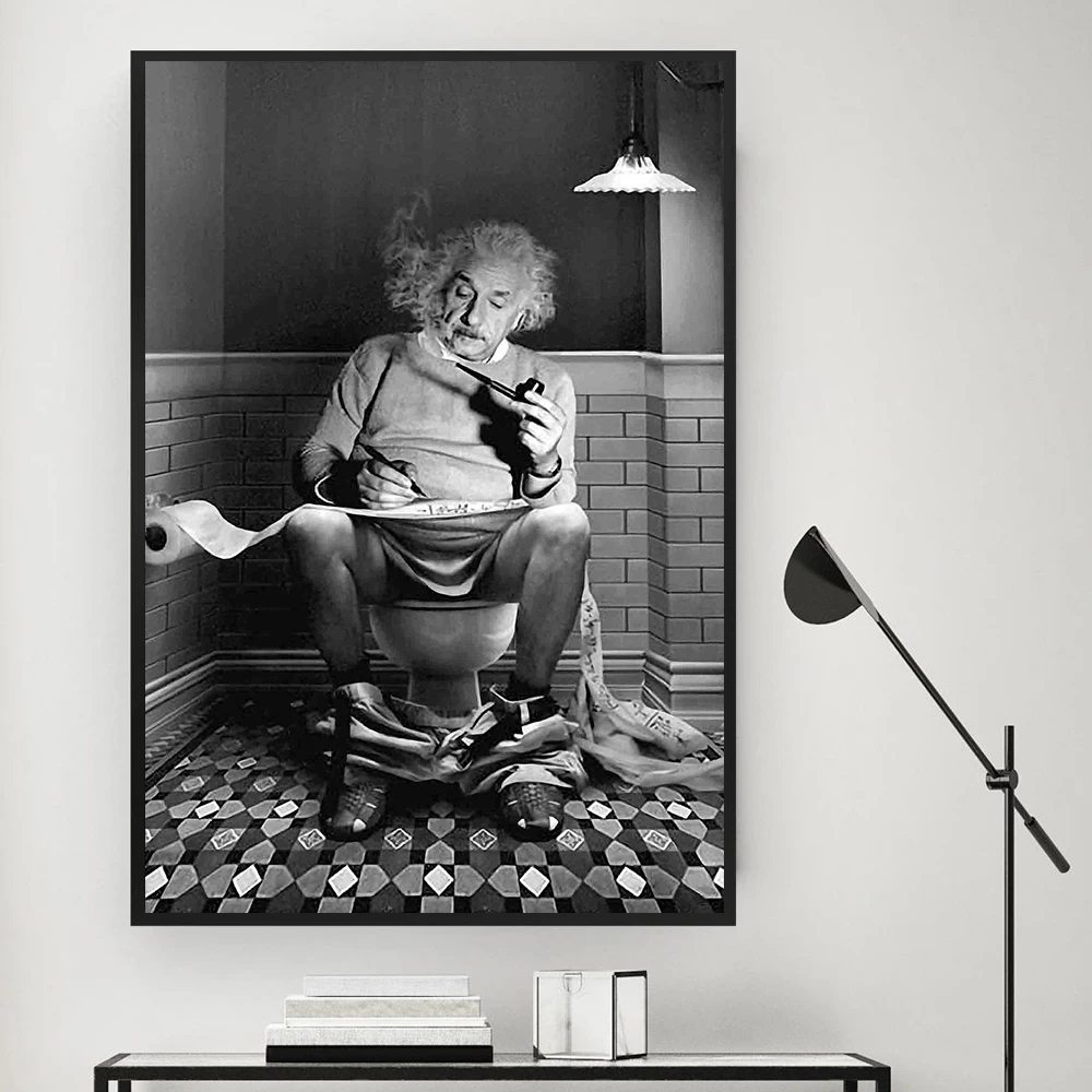 Айнщайн Седи на Тоалетната и чете вестник, Плакат на Черно-Бялата Фотография Платно Картина на Стената художествени картини За хол