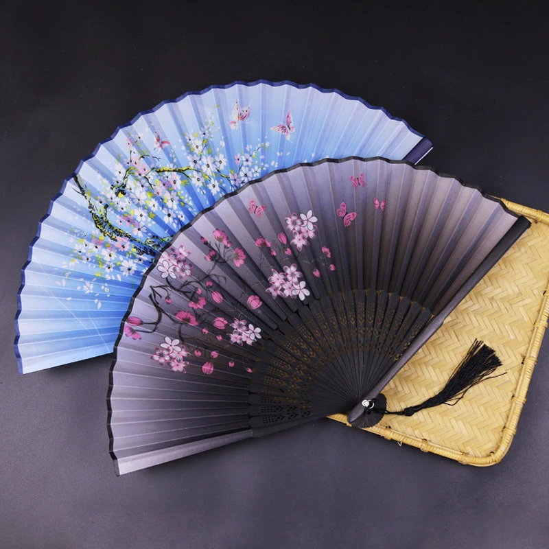 Сгъваем фен Бамбук Древен фен китайски Ръчно фен от коприна в ретро стил, Сгъваеми декоративни сгъваеми вентилатора в бамбукова рамка