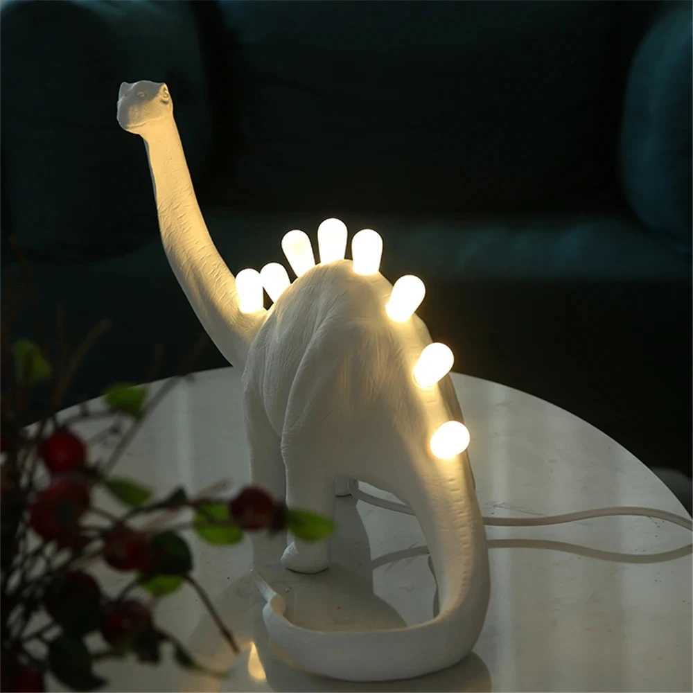 2023 Скандинавските лампи с динозавром за спални, светодиодна настолна лампа от смола, начало декор за маса, лампа