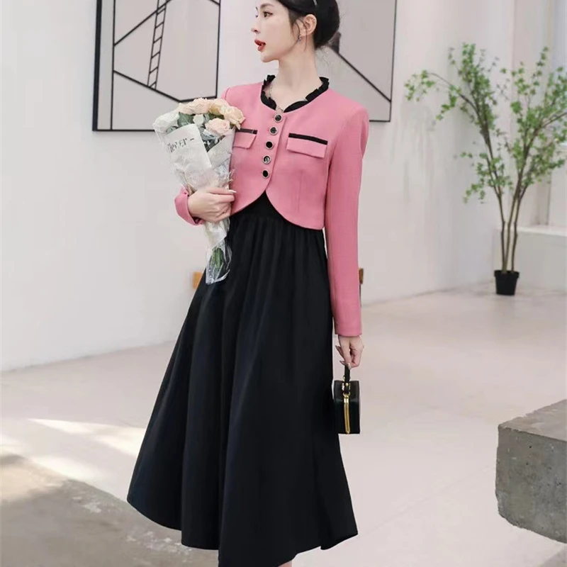 Женски костюм-сако 2023, Комплекти от две части, на корейското модно елегантна черна дълга рокля без ръкави и съкратен топ с отворена предна част, яке, съоръжения