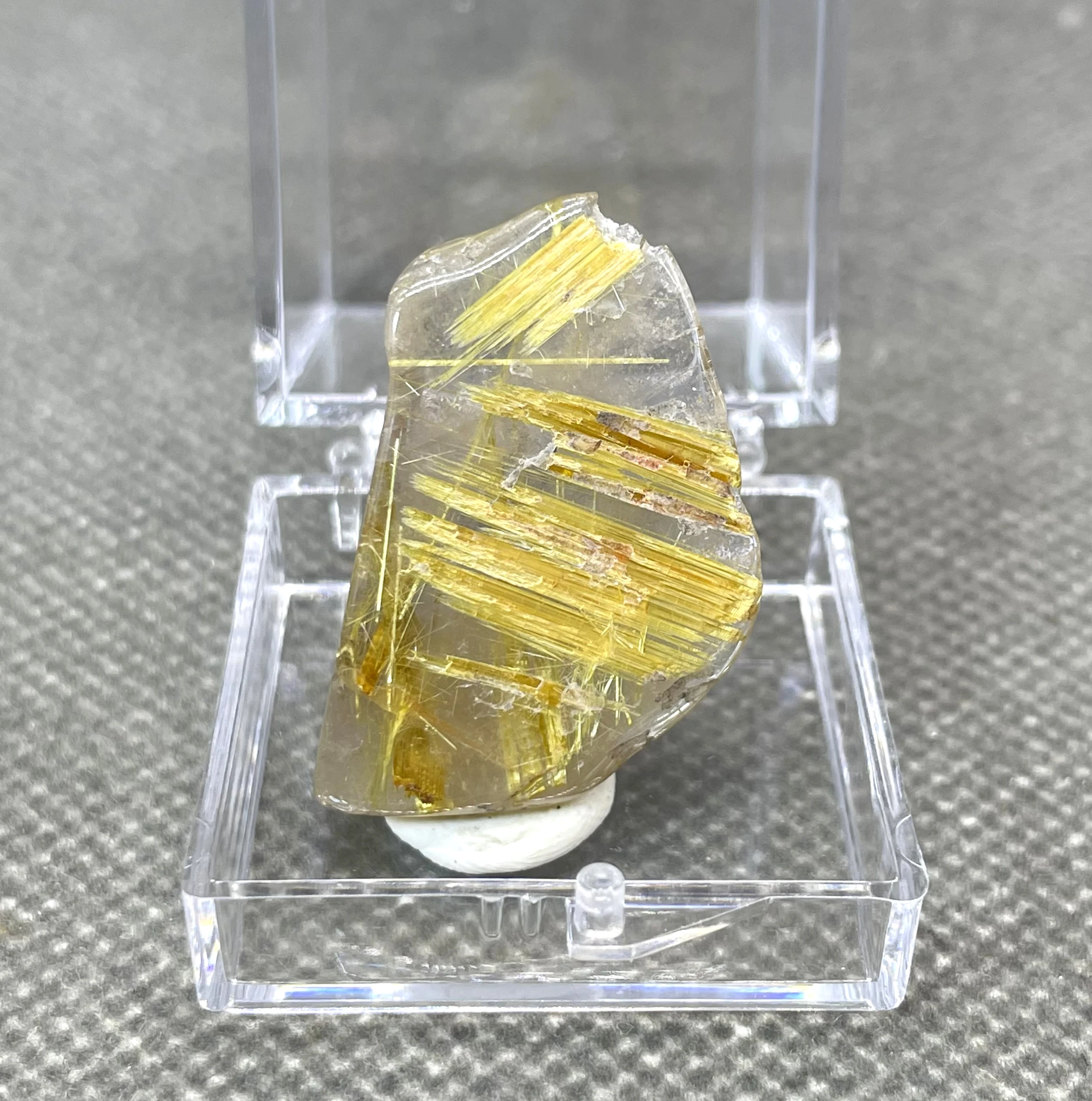 Най-ДОБРИЯТ! 100% Натурален Бразилски Златен Рутилированный Кварцов Космения Crystal Проба на Минерала и камъни и кристали кварц + размер на кутията 3,4 см
