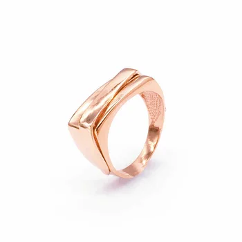 Виолетовият злато проба 585, 14-каратово Розово злато, грешните квадратни гланц пръстени за жени, класически, освежаващи прости вечерни украса