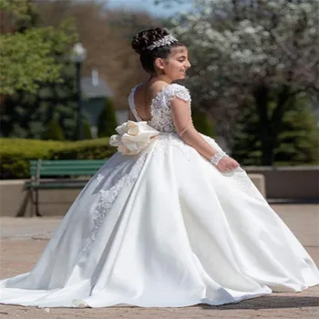 Елегантни бели рокли на цветчета за момичетата на сватба, дантелени рокли с дълги ръкави и отворена облегалка дължина до пода рокля за първо причастие в 2-14 години