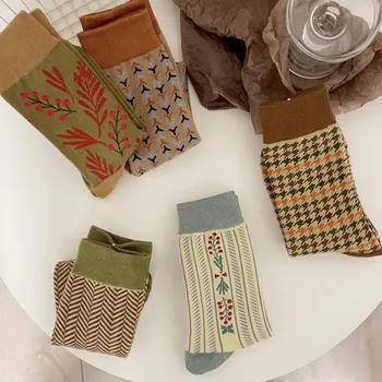 Есенно-зимни Нови Чорапи с Чесаной памучна подплата, Дамски модни памучни чорапи в японската ретро-клетка с цветен модел.