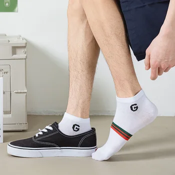 Модерен мъжки памучни къси чорапи в американски и европейски стил средна дължина