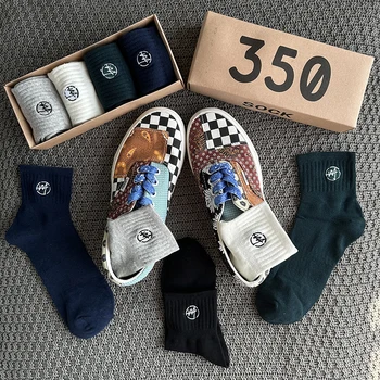 Мъжки чорапи, 4 чифта / кутия за опаковане на подаръци, модни баскетболни чорапи със средна горна част с бродерия букви, летни дамски памучни спортни чорапи
