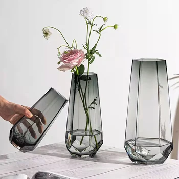 Скандинавска оригиналната минималистичная футболна текстура, прозрачна стъклена ваза за украса на дома