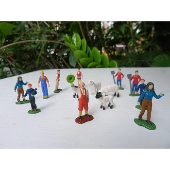 Ферма модели Домашни птици, овце, куче, модел сладкиш на масата, определени сцени в мащаб ERTL 1:64, мини-кукла, креативна играчка, фигура на сцената, съответстващ реквизит