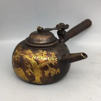 Чайникът на волана и орнаменти изискана работа, гъста и завършена форма